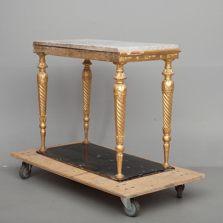 KONSPOLIPÖYTÄ, myöhäiskustavilainen.