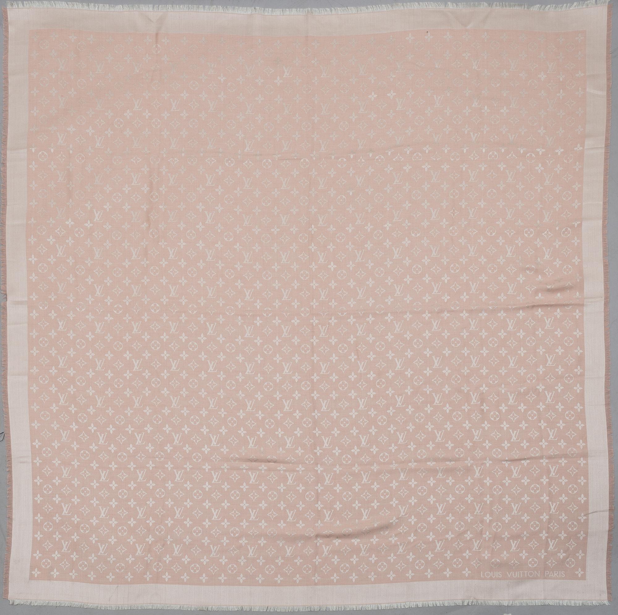 Louis Vuitton, shawl, "Monogram Classic Shawl".