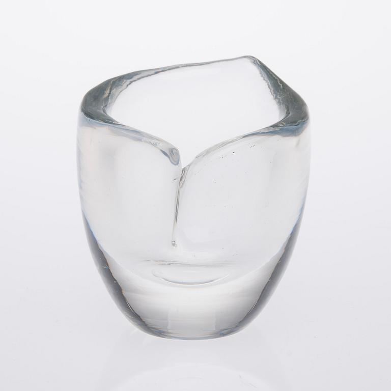 VAS, glas, modell 3508, signerad Tapio Wirkkala Iittala. Formgiven 1950.