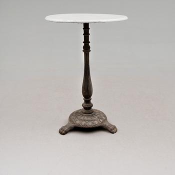 TRÄDGÅRDSBORD, gjutjärn, 1900-talets första hälft.