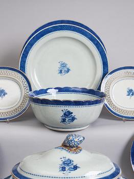 A blue and white dinner service, Qing dynasty, late 18th century. (58 pieces).