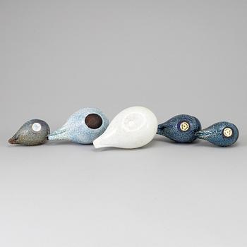 Five Finnish glass birds. One by Oiva Toikka, Nuutajärvi Notsjö.