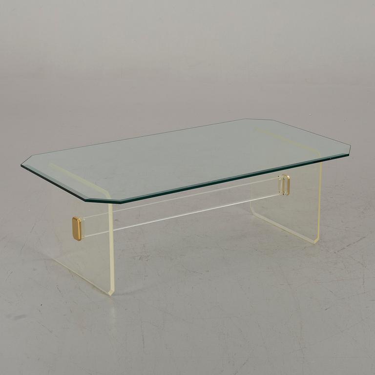 A SOFA TABLE, end of 20th century.