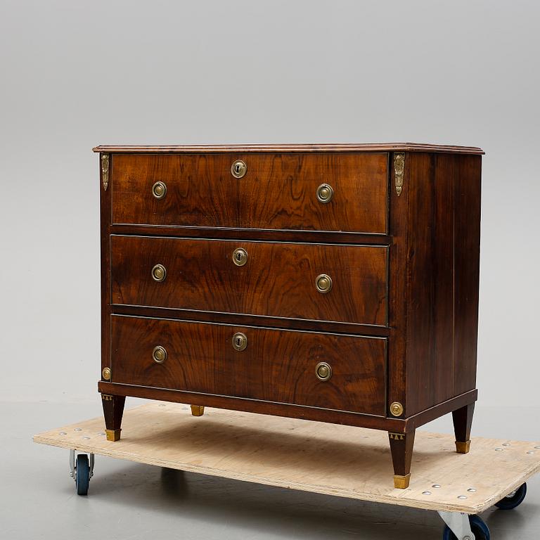 BYRÅ, gustaviansk stil, 1800-tal.