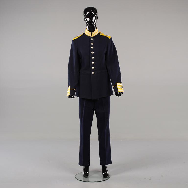 UNIFORM, två delar, 1900-tal.