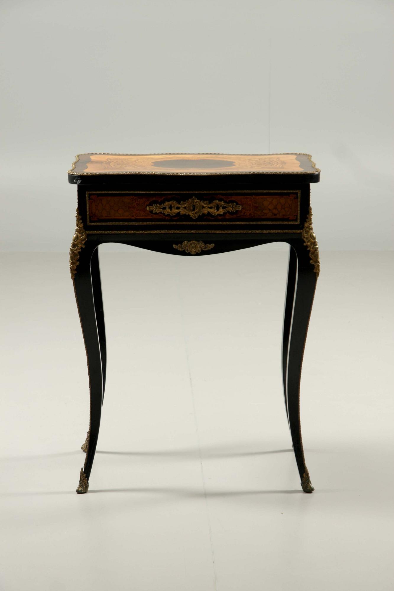 DAMARBETSBORD, Alphons Tahan,  Frankrike, 1848-78.