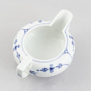 A 'Musselmalet' porcelain creamer, Royal Copenhagen, model 56, 1898-1923.