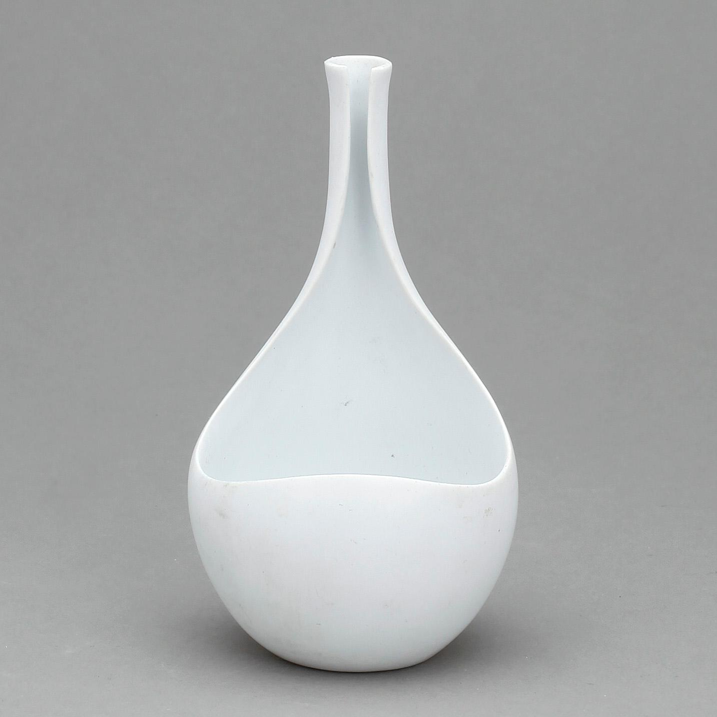 VAS, stengods. "Pungo" design Stig Lindberg.