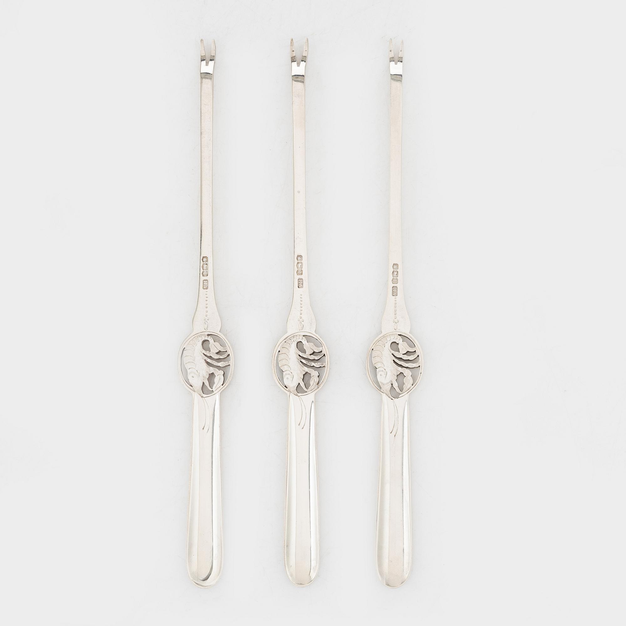 Skaldjursgafflar, 12 st, silver, Atkin Bros - Harry Atkin, Sheffield, England, 1928.