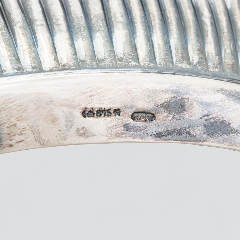 A silver centrepiece bowl with German and Russian hallmarks, from around the turn of the 20th century.