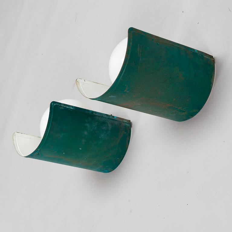 A pair of wall lamp / outdoor lightings by Idman, Finland, 1970s.