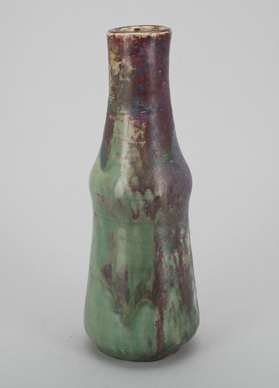 Toini Muona, A CERAMIC VASE.