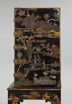 Cupboard, Japan, Edo (1603-1868), later stand.