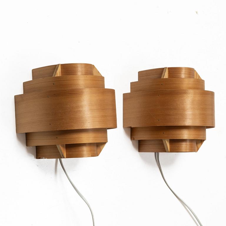 Hans-Agne Jakobsson, A pair of wall lamps, AB Elysett, Markaryd, 1970s.