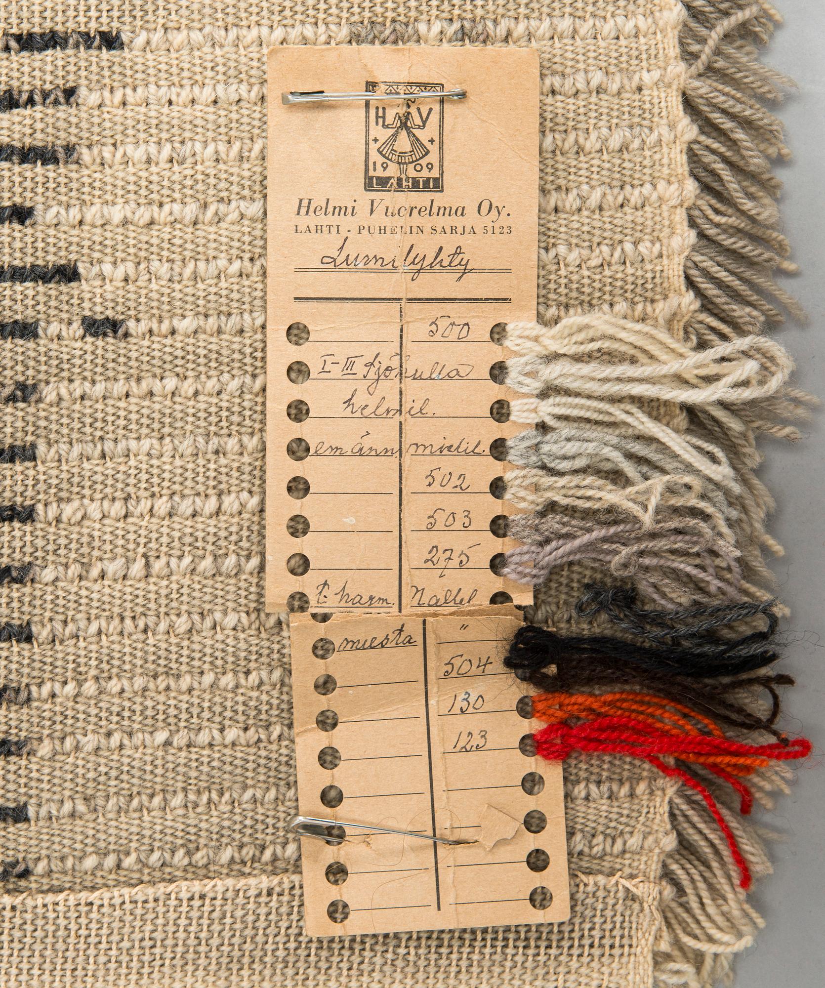 Maija Kolsi-Mäkelä, ryijy, malli Helmi Vuorelma Oy, Lahti. Noin 160 x 98 cm.