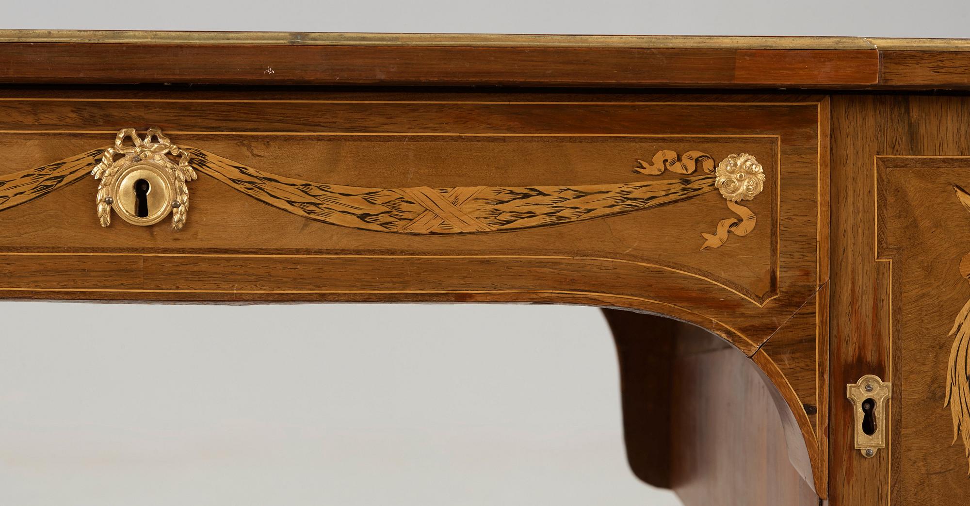 SKRIVBORD, av Georg Haupt (mästare i Stockholm 1770-1784), ej signerat. Gustavianskt.
