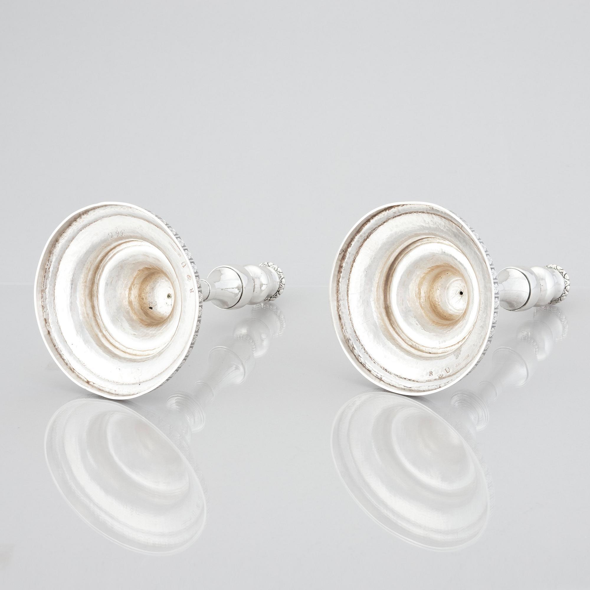 Pehr Zethelius, ljusstakar, ett par, silver, Stockholm 1775. Rokoko.