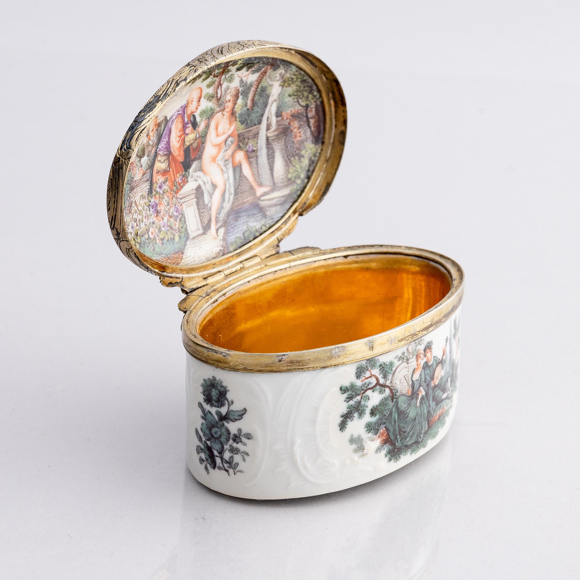 Box, porcelain, Meissen style, probably Germany 19th century.