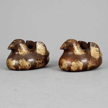 SKÄRMSTÖD, ett par, brons, Meiji, Japan.