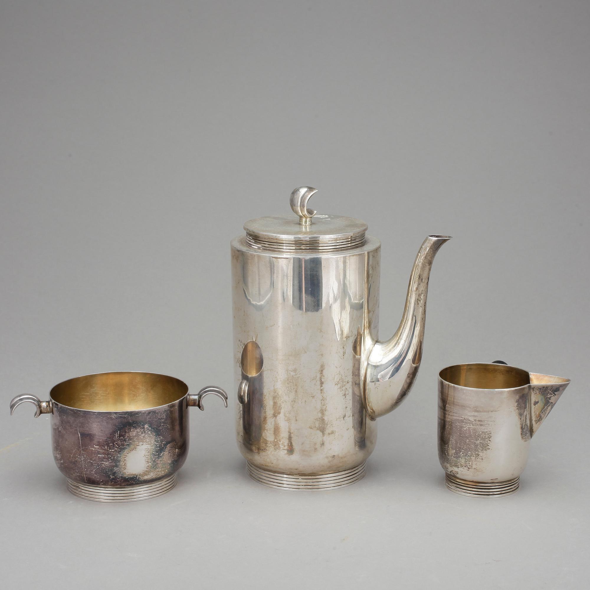 KAFFESERVIS, 4 delar, C F Carlman, Stockholm 1930- samt 38. Tot vikt 1722 gram.