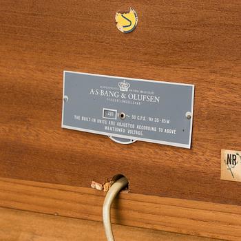 MUSIKMÖBEL, Beomaster 1200 RG Type 2226, Bang & Olufsen, 1965.