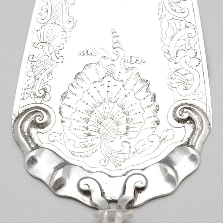 Matthias Grahl, tårtspade, silver, Göteborg 1749. Rokoko.