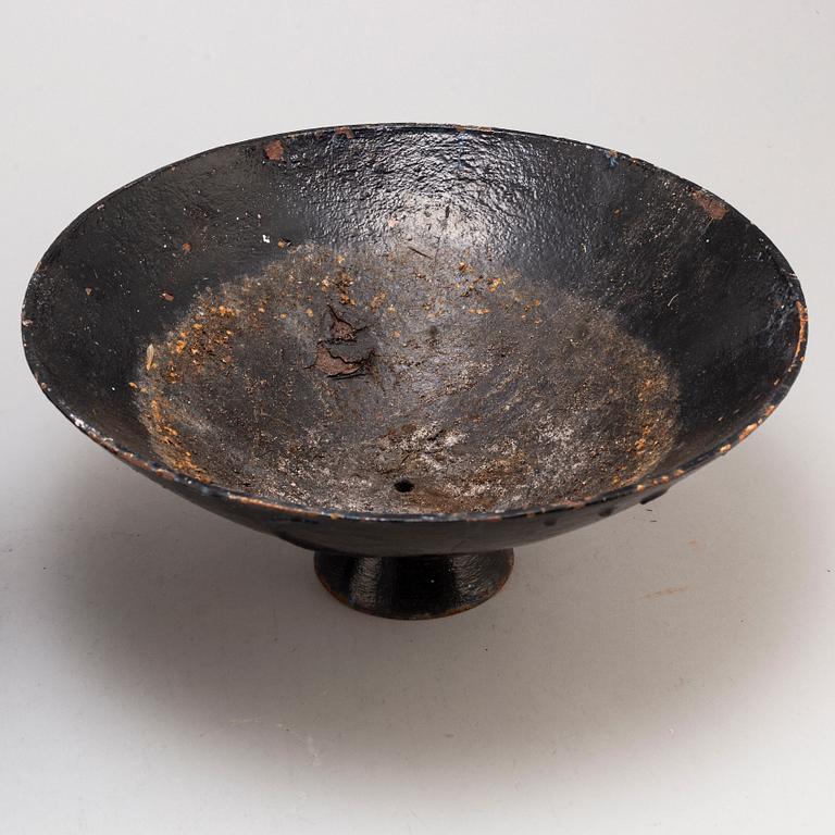 OLOF HULT, trädgårdsurnor, ett par, "Mikrokosmos", Näfveqvarns Bruk.