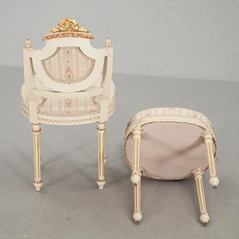 STOLAR, ett par, sk. boudoirstolar, Louis XVI-stil.