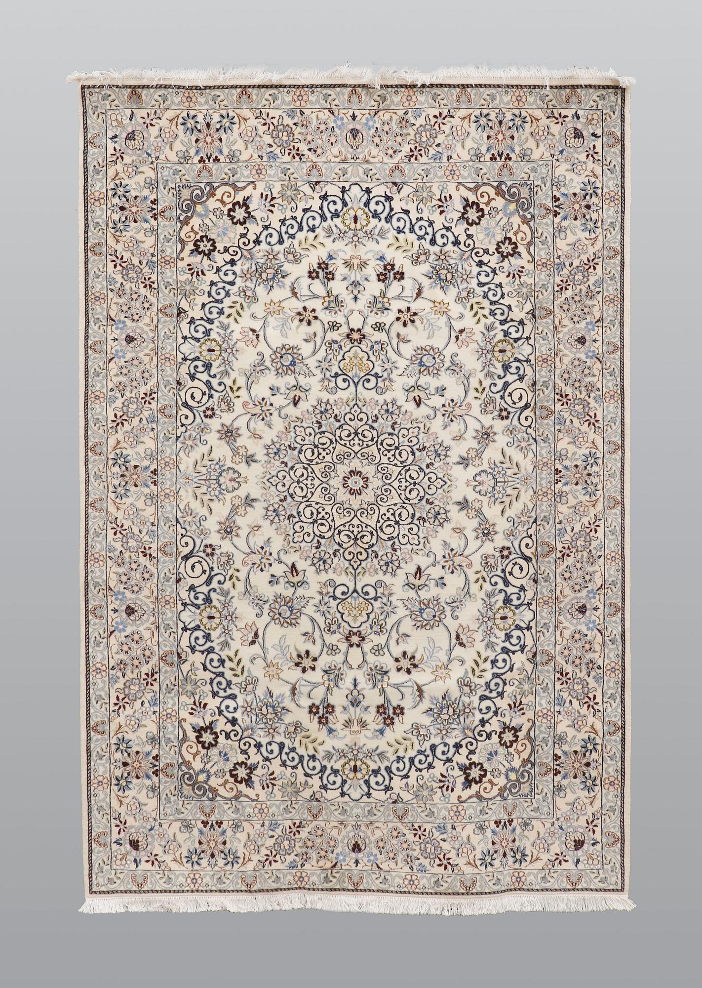 Matta, Nain part silk s.k 9LAA, ca   260 x 175 cm.
