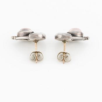 Georg Jensen, ett par örhängen, sterlingsilver med rosa kvarts, "Hertitage" från 2003.
