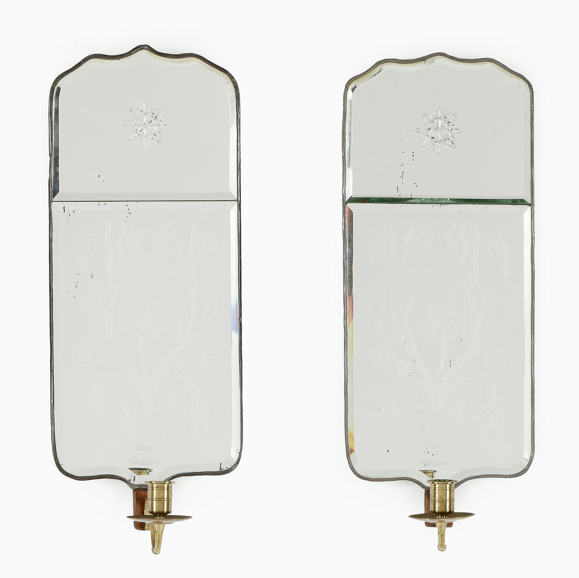 SPEGELLAMPETTER, ett par, rokokostil, omkring 1900.