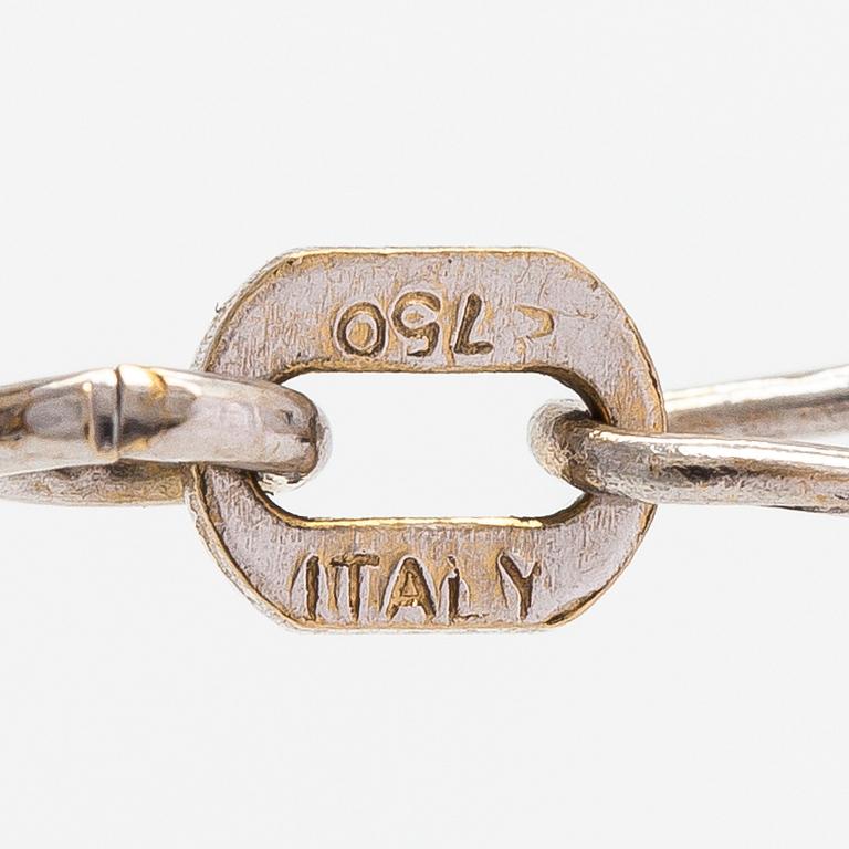 An 18K white gold neckalce with diamonds ca. 0.48 ct in total.