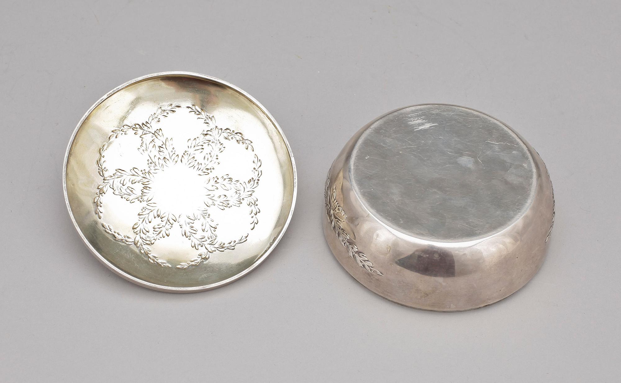ASK, silver, W A. Bolin, Stockholm, 1918. Vikt ca 198g.