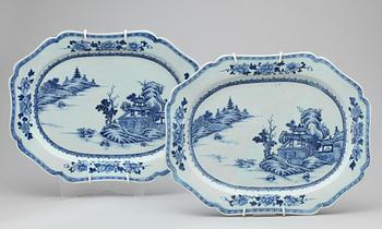 STEKFAT ett par, porslin, Kina Qinglong, (1736-1795).