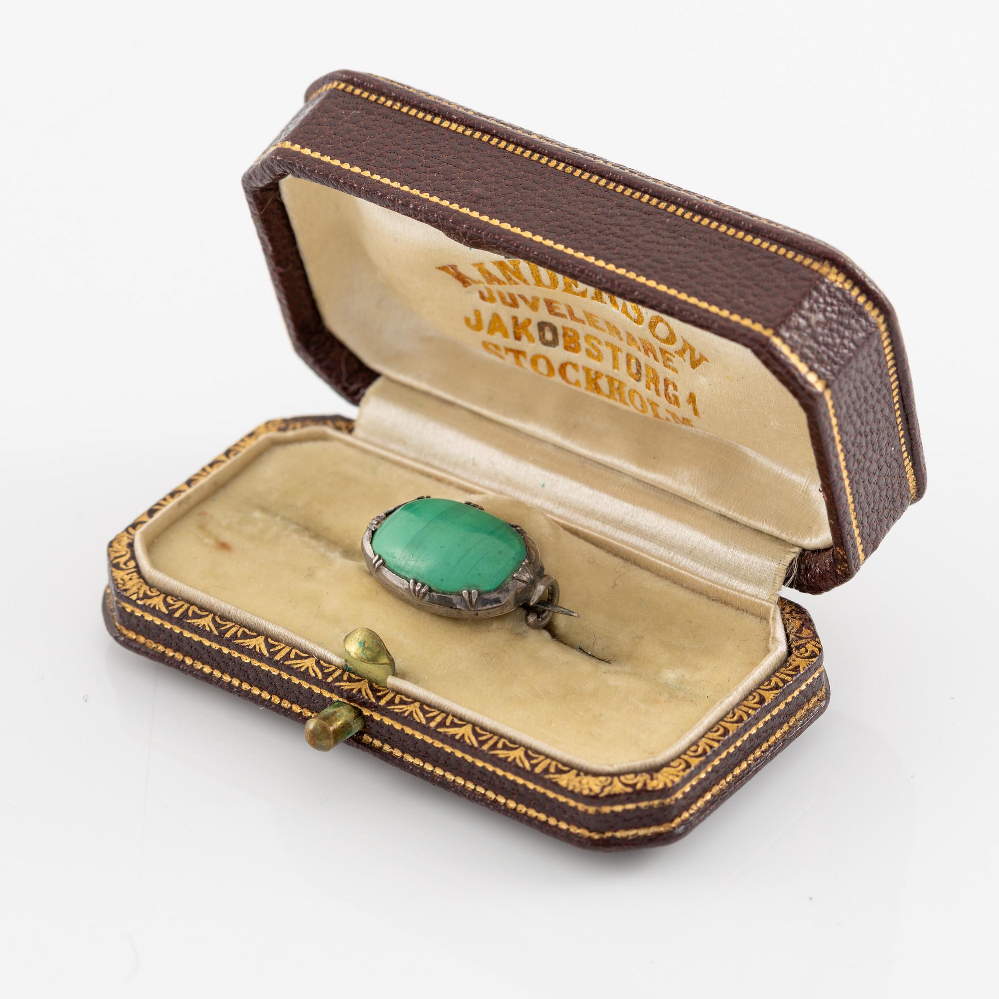 Brooch silver with malachite, antique.