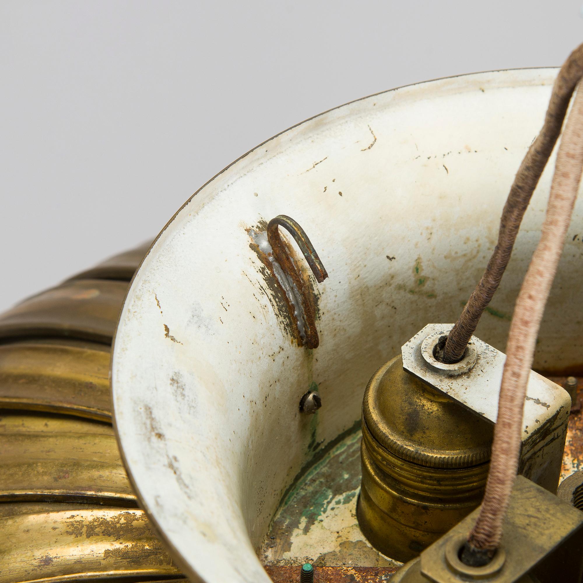 Paavo Tynell, a 1930s '1926' lamp shade / pendant light for Taito.