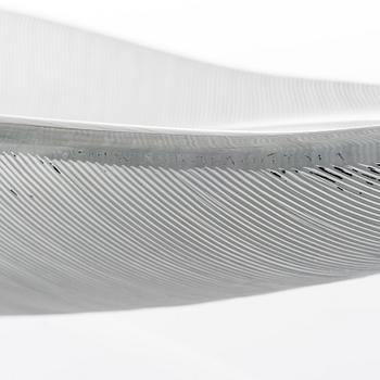 TAPIO WIRKKALA, BOWL. Sulka (Feather). Signed Tapio Wirkkala Iittala. Late 1950s.