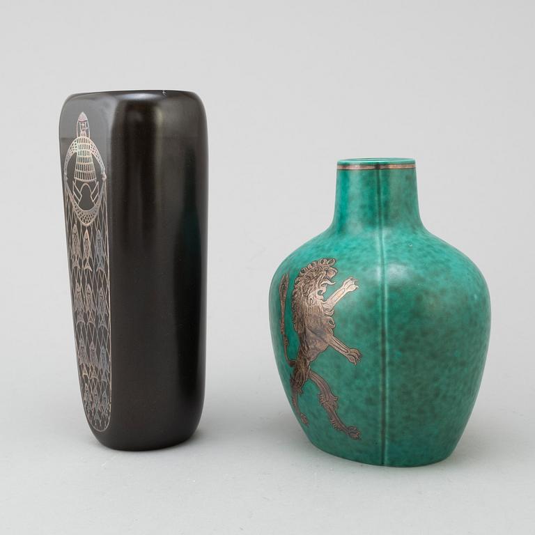 WILLHELM KÅGE, vas, "Argenta", samt SVEN JONSON, vas, "Facett", Gustavsberg, 1900-talets andra kvartal.