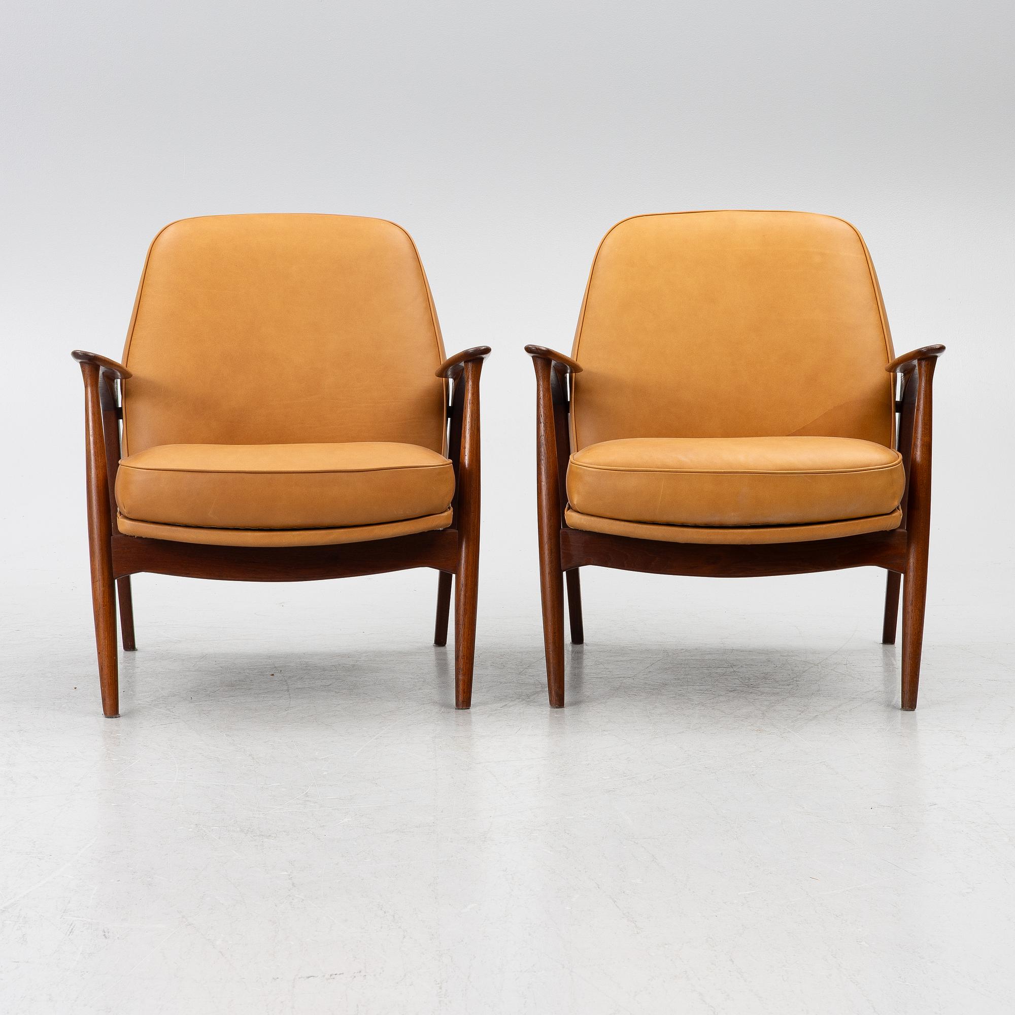 Ib Kofod-Larsen, a pair of model 401 armchairs, Slagelse Möbel verk, Denmark.
