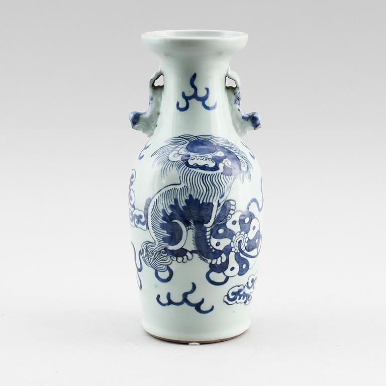 VAS, porslin, Kina, 1800-/1900-tal.
