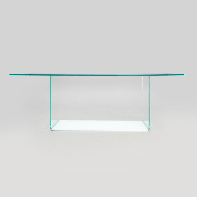 A "Valencia" table, design by Lievore Altherr Molina for Sovet Italia.