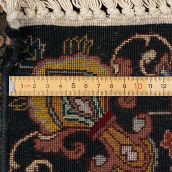 Rug, Tabriz, figural, approx. 140 x 97 cm.