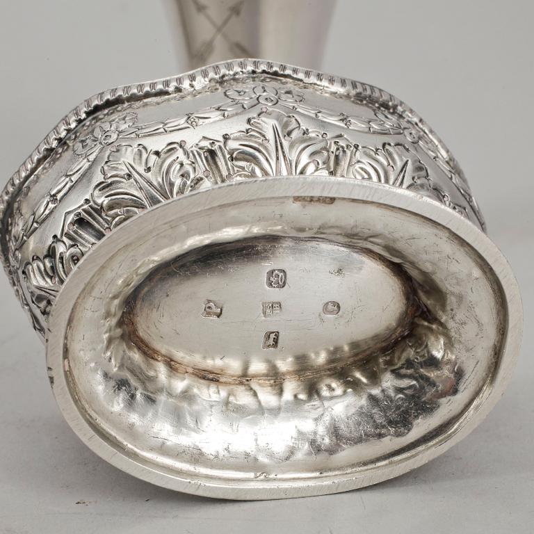 PARTI SILVER, 8 delar, framförallt England och Sverige, bland annat Birmingham 1897. Vikt ca 220 gram.