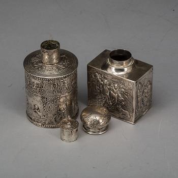 DOSOR, 2st. silver. mjöligen Tyskland. 1800/1900-tal.  Vikt ca 241 g.