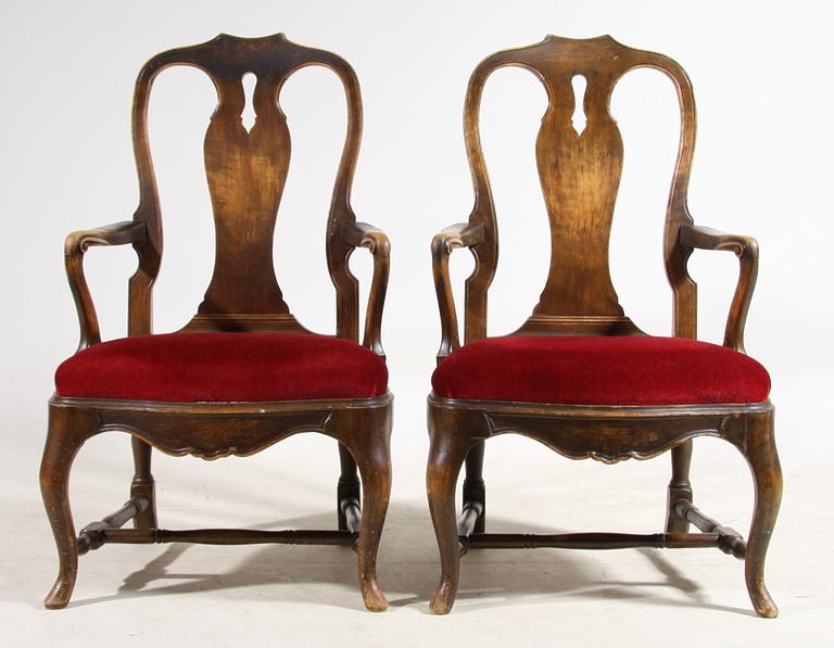 KARMSTOLAR, ett par, rokokostil, tidigt 1900-tal.