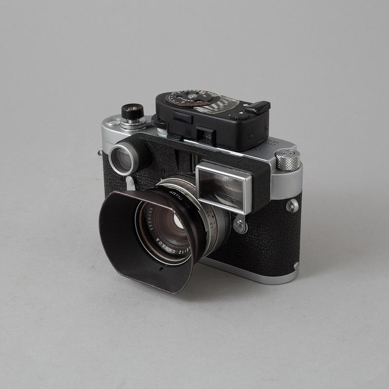 A chrome Leica M3 no 1038140 from Wetzlar 1961 with simmilux 1:1,4/35 with chrome ring M3 eyes.