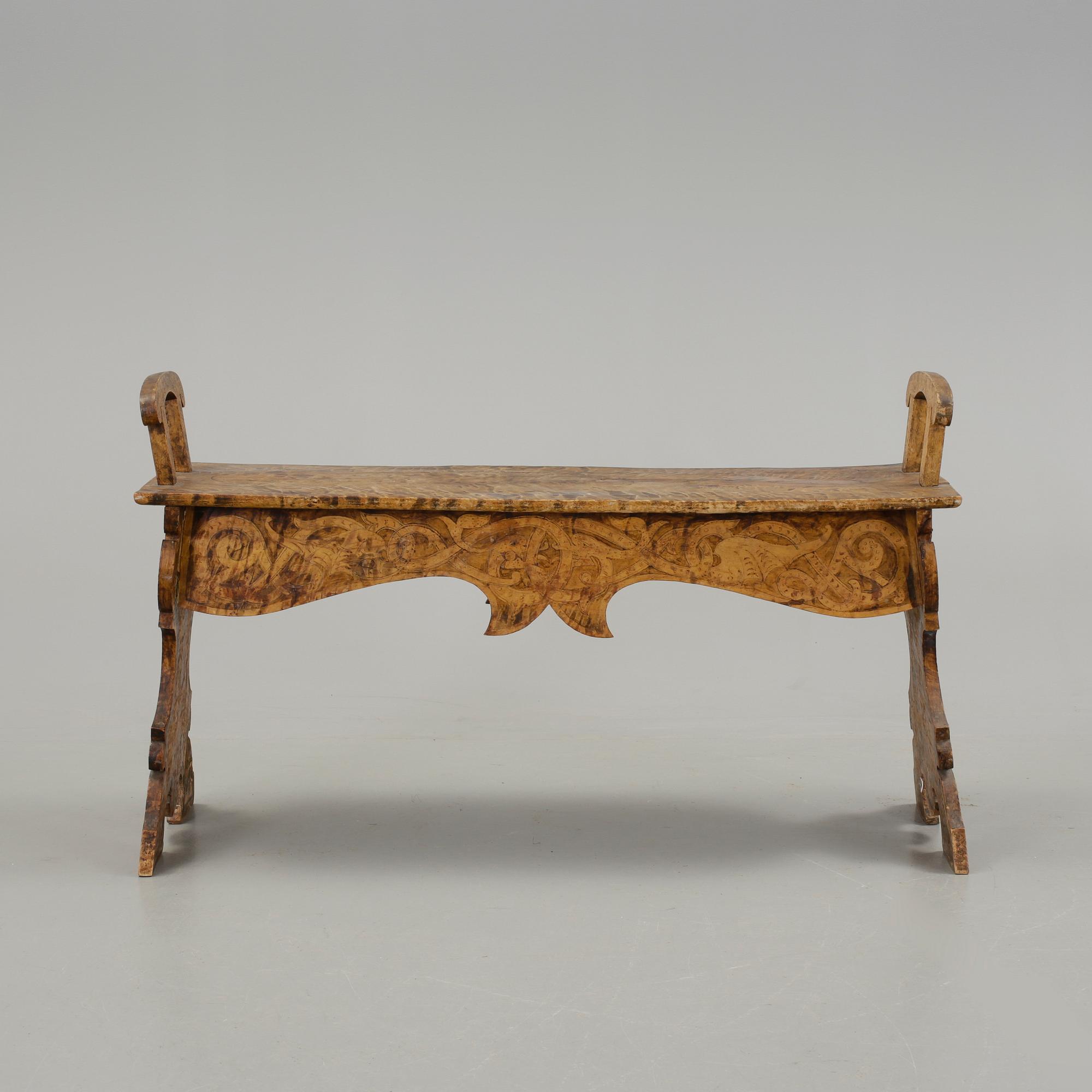 BÄNK, fornnordisk stil. 1800-talets slut.