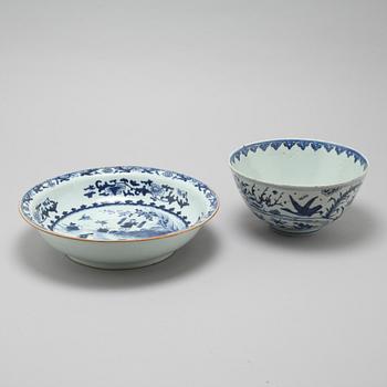 Two blue and white Chinese bowls from the 18th century.