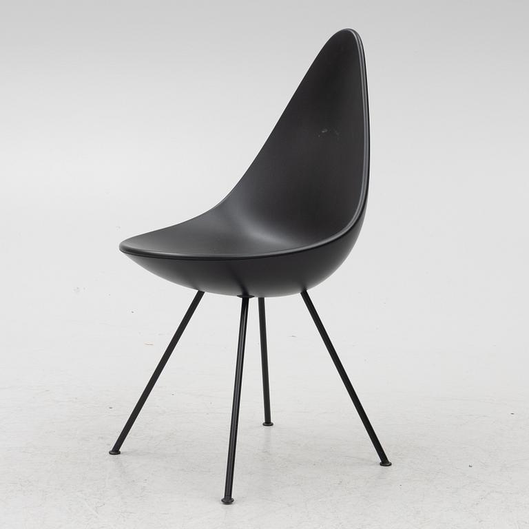 Arne Jacobsen, stol, "Droppen", Fritz Hansen, 2021.