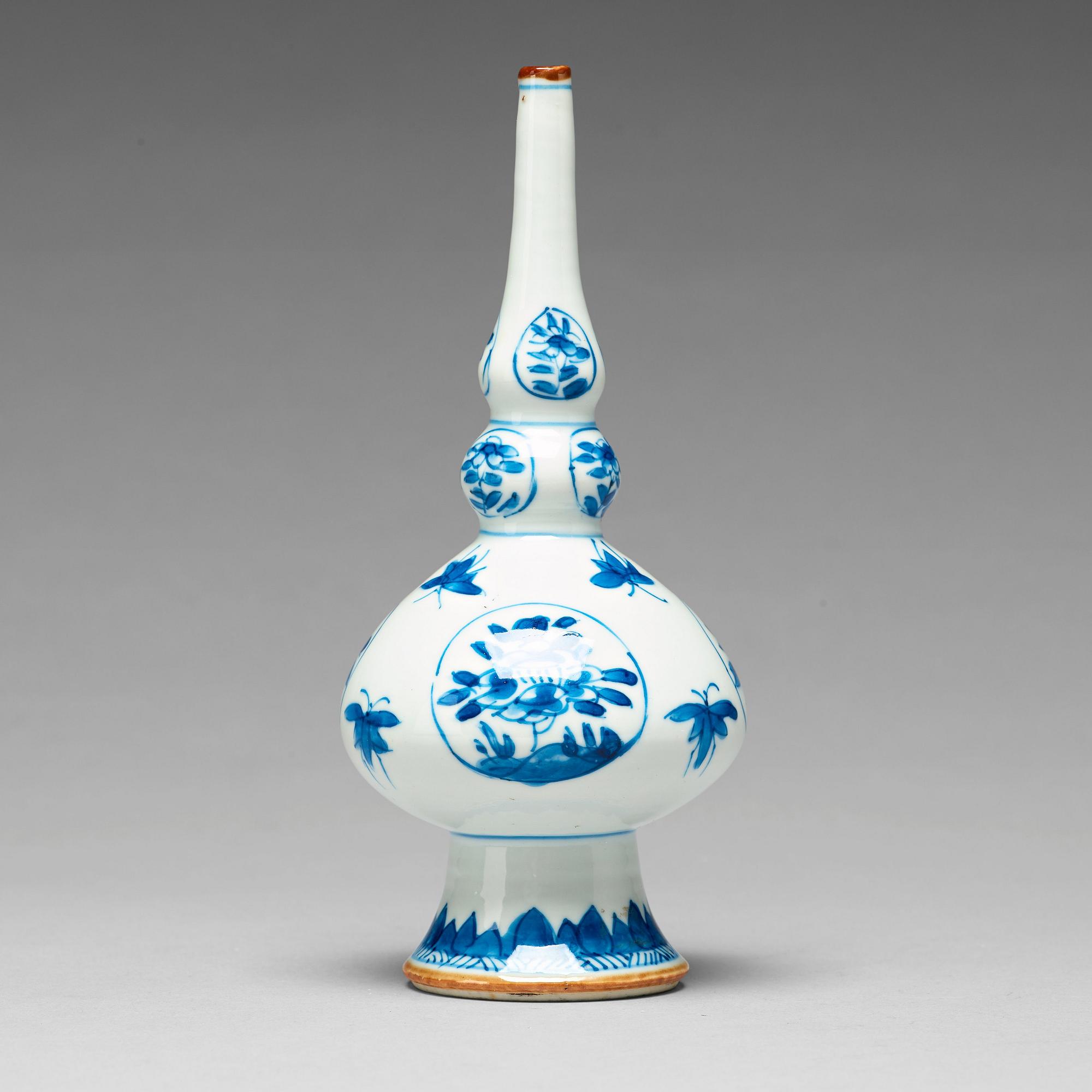 VATTENDROPPARE, porslin. Qingdynastin, Kangxi (1662-1722).